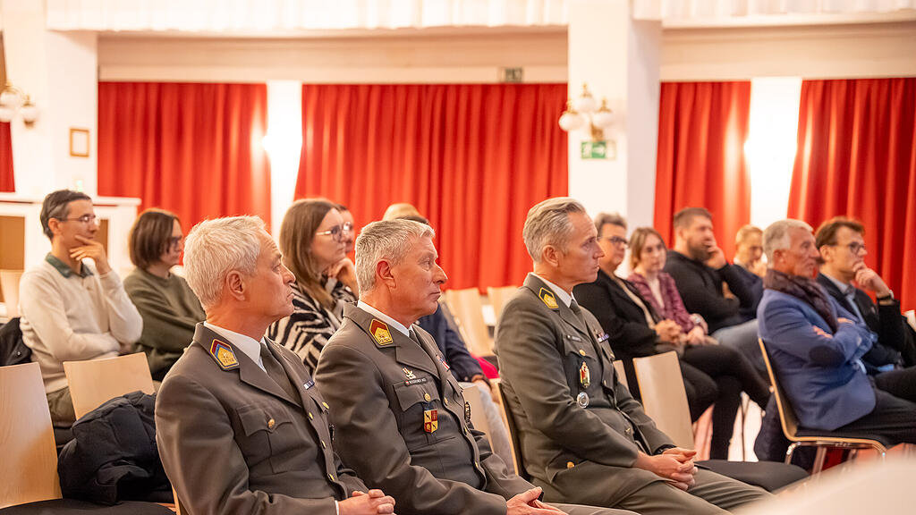 Informationsabend zur Öffentlichkeitsarbeit und Krisenkommunikation beim Militär
