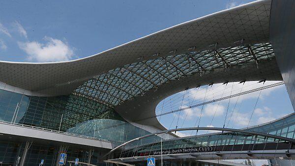 Snowden im Transitbereich des Moskauer Flughafens