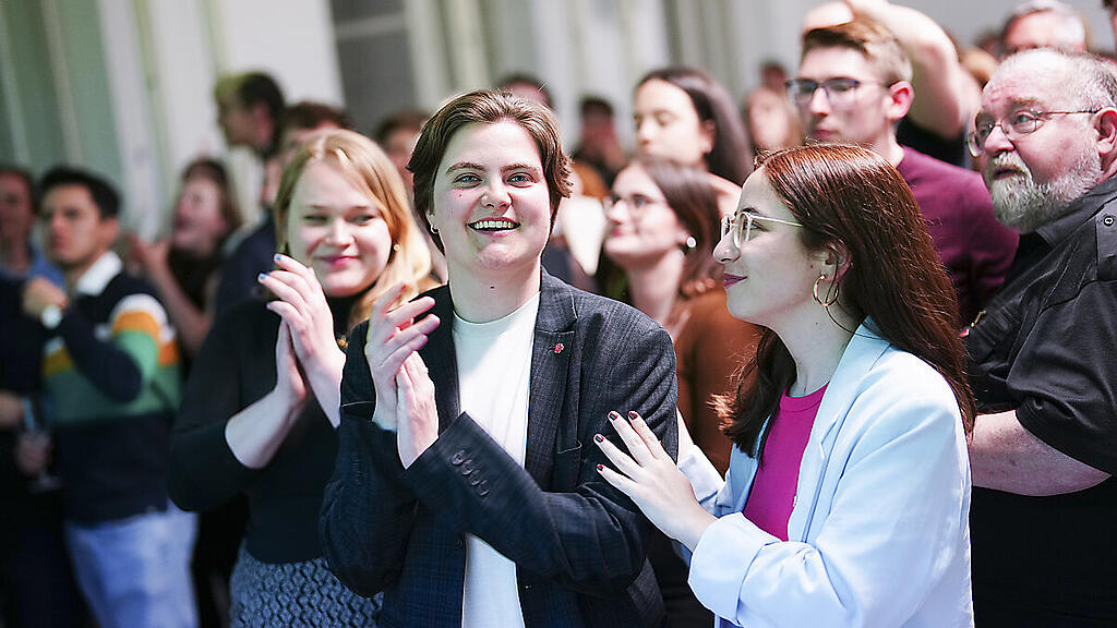 Freude bei VSStÖ-Spitzenkandidatin Nina Mathies