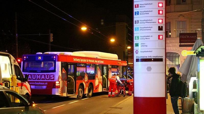 Frau von Bus überrollt, I