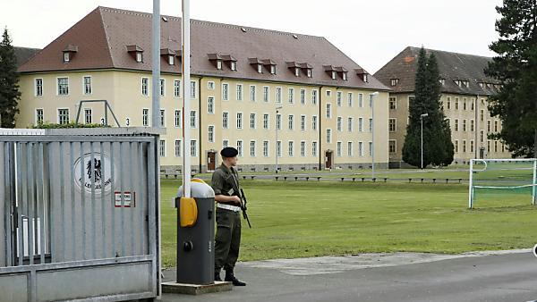 Linz-Ebelsberg Kaserne als "Zwischenlösung"