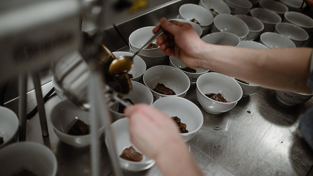 Eat & Meet, Miele