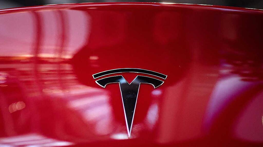 Tesla ist nun ein Billionen-Dollar-Unternehmen