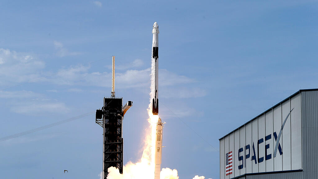 Space X, Crew Dragon, Flacon 9, Cape Canaveral