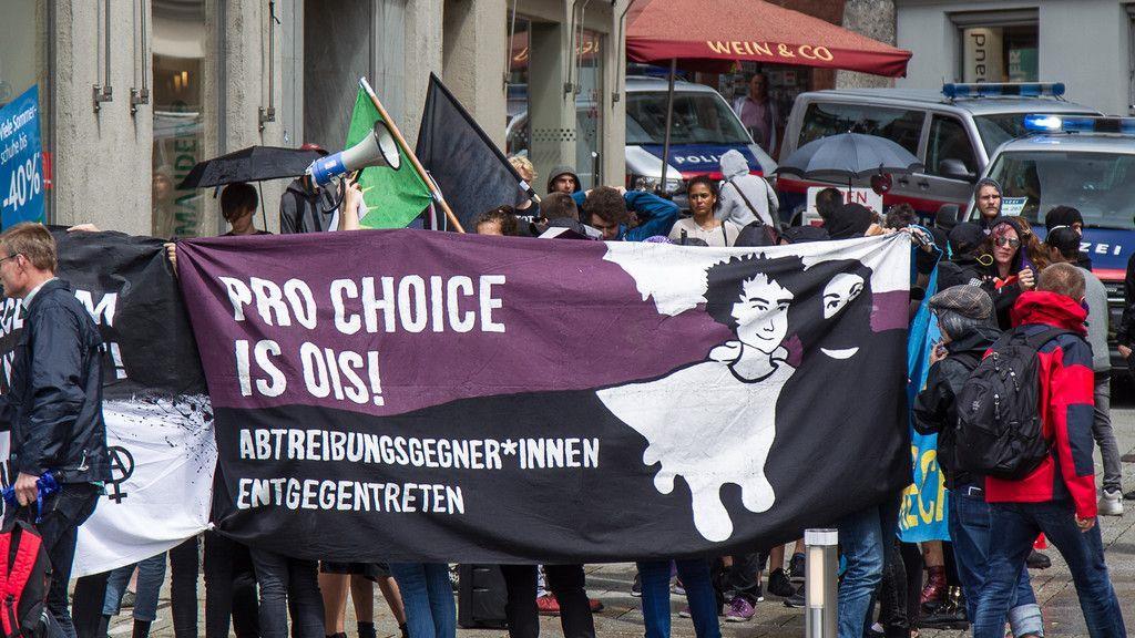 Pro Choice Demonstration Juli 2017