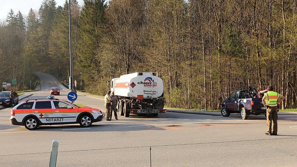 B305: Lkw übersieht Motorradfahrer