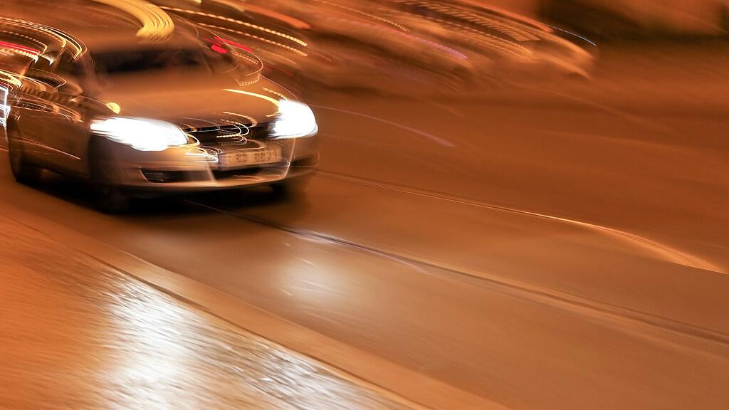 Statt der erlaubten 70km/h fuhr der 18-Jährige 160km/h.