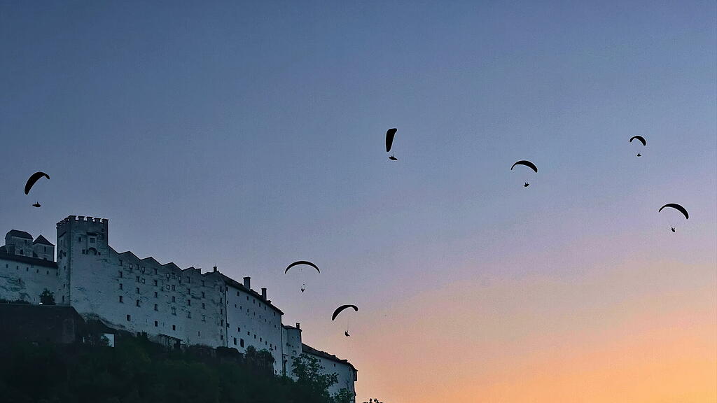 Festungsflug der Paragleiter