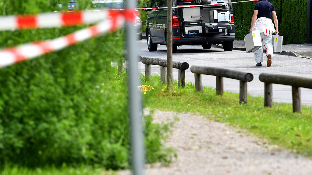 SALZBURG ZWEI VERLETZTE DURCH SCH\u00dcSSE BEI POLIZEIEINSATZ IN DER STADT SALZBURG =.jpg