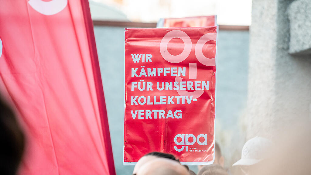 Pflege-Demo in Salzburg