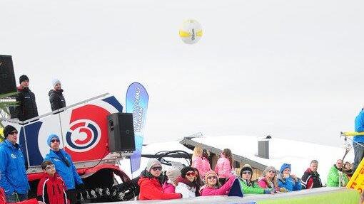 Snow-Volleyball in Wagrain, II
