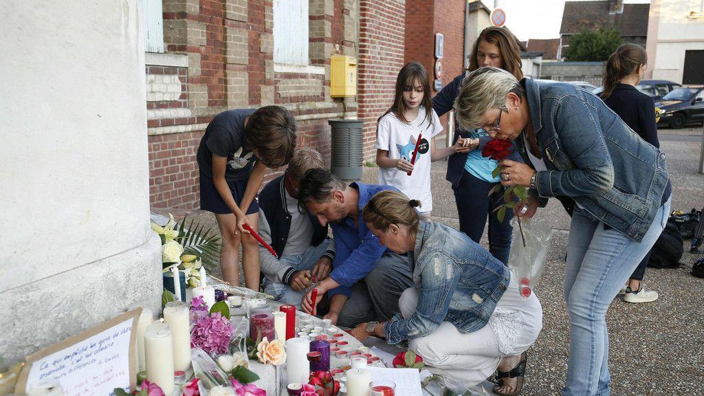Trauer nach Anschlag auf Kirche in Frankreich