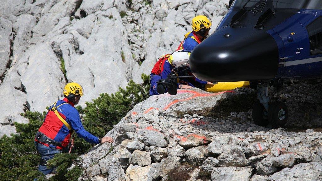 Rettungsteam erreicht Biwak 2