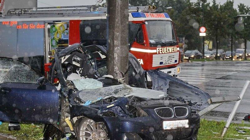 Zwei Tote bei Crash