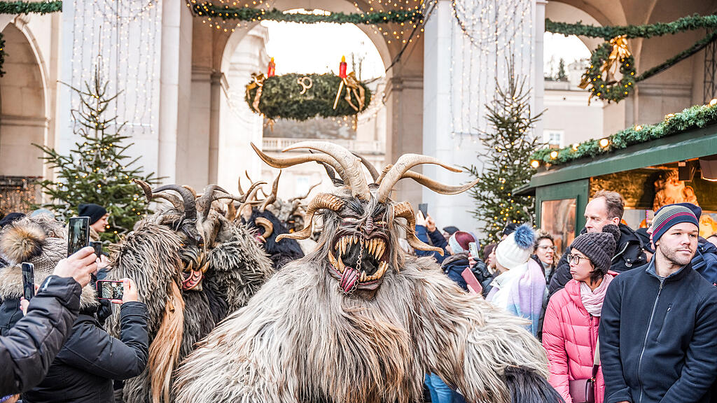 Krampuslauf am Christkindlmarkt Salzburg