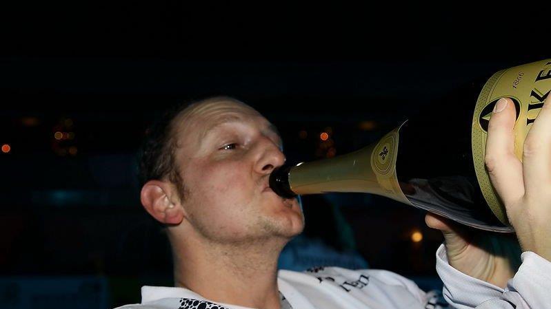 Eishockey-Charity am Mozartplatz
