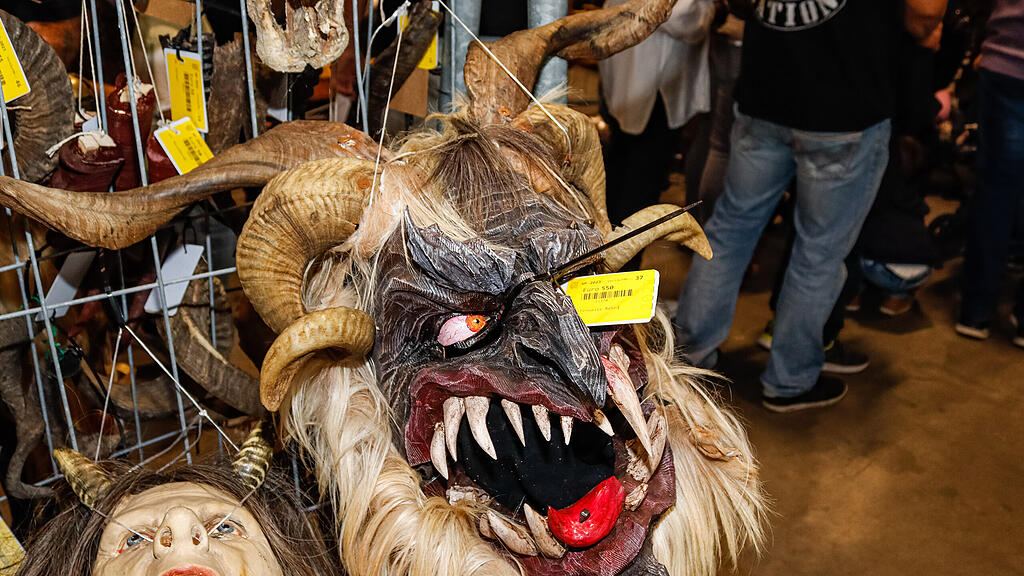Krampus-Flohmarkt in Seekirchen