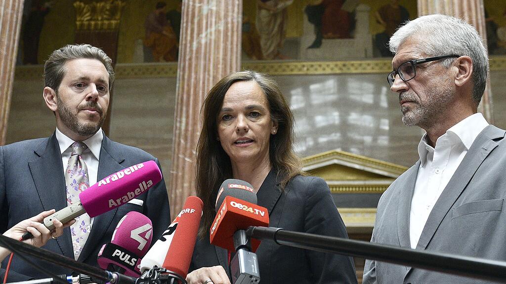Im Bild (v.li.): Wirtschaftsminister Harald Mahrer (ÖVP), Bildungsministerin Sonja Hammerschmid (SPÖ), Bildungssprecher Grüne Harald Walser (Grüne).