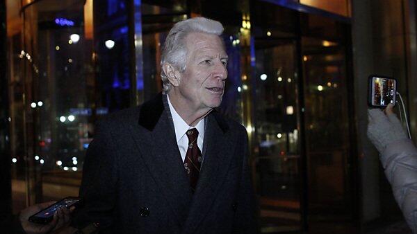 US-Vermittler Daniel Pollack vor Pressevertretern