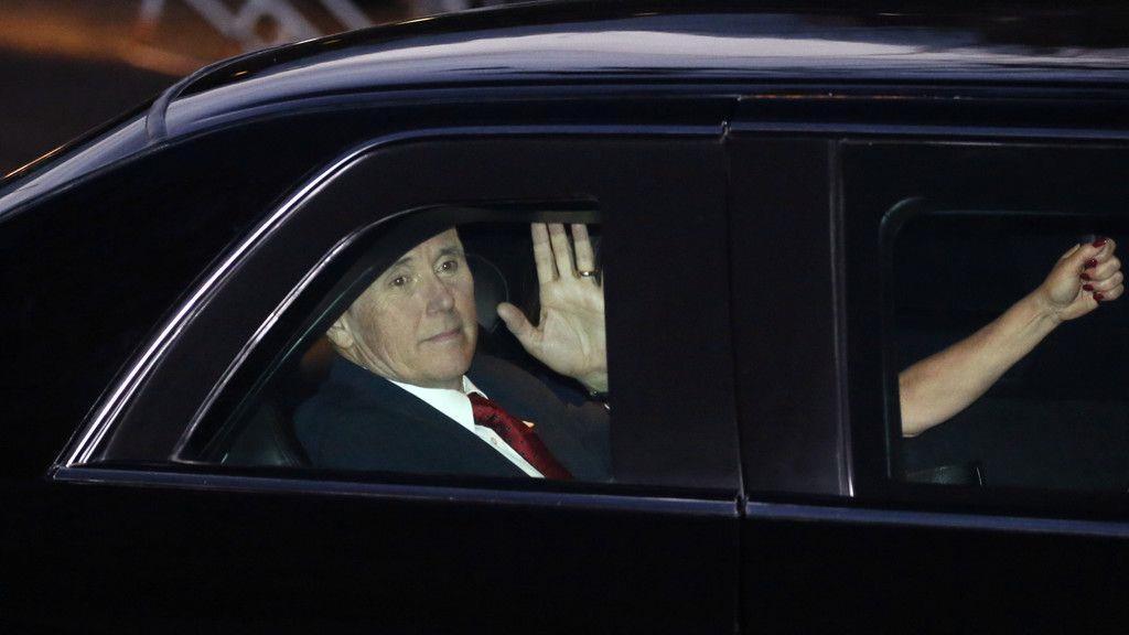 Mike Pence besucht Japan
