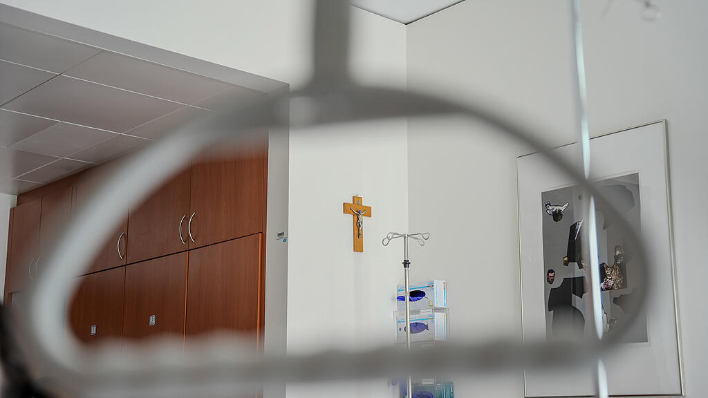 Kreuz, Sterbefall, Todesfall, Krankenhaus
