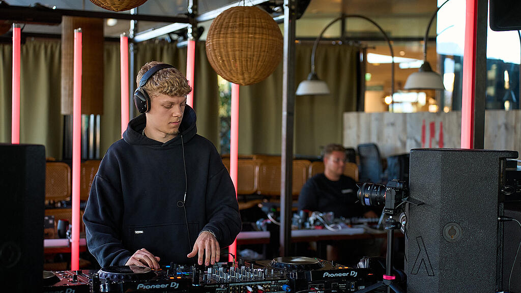 Cloud 7 Rooftop Party, Europark