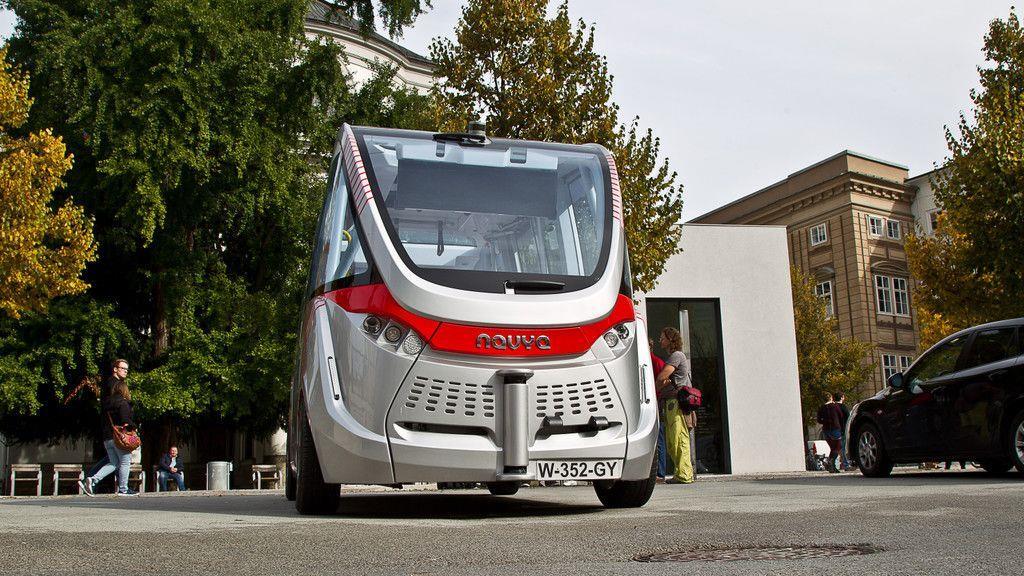 Selbstfahrender Bus in Salzburg vorgestellt