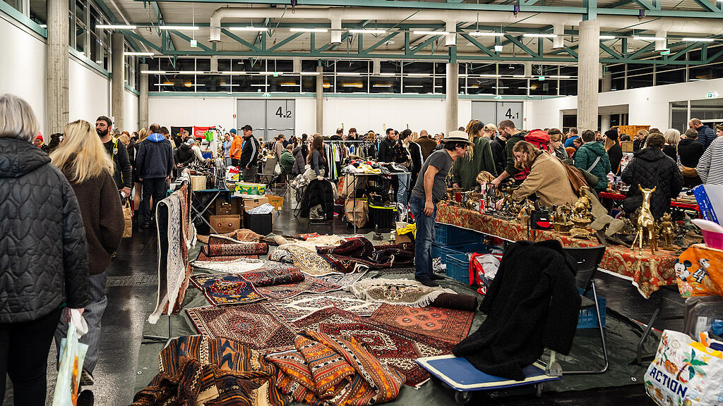 Nacht-, Antik- und Trödelmarkt