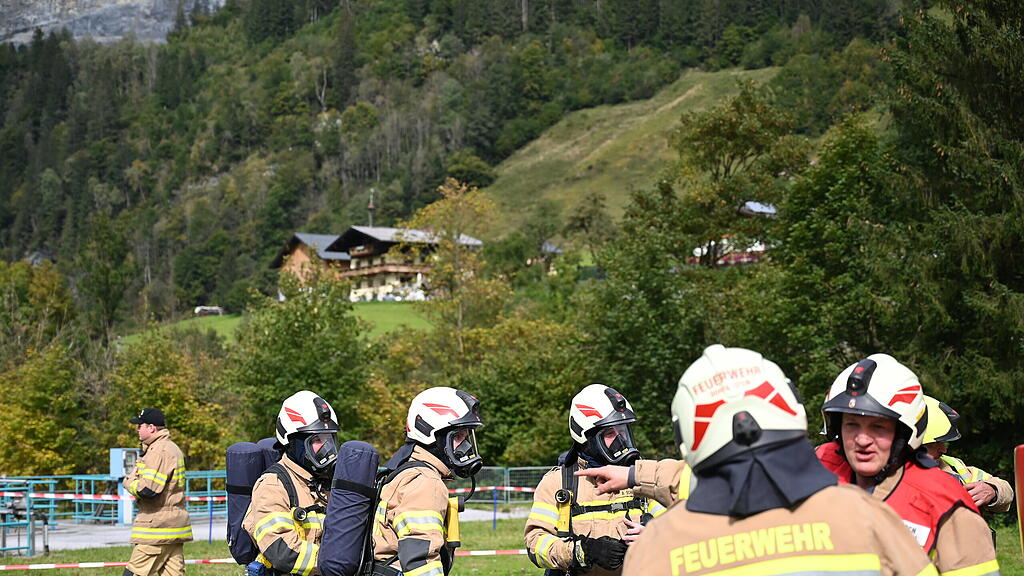Großübung Feuerwehren Gasteinertal