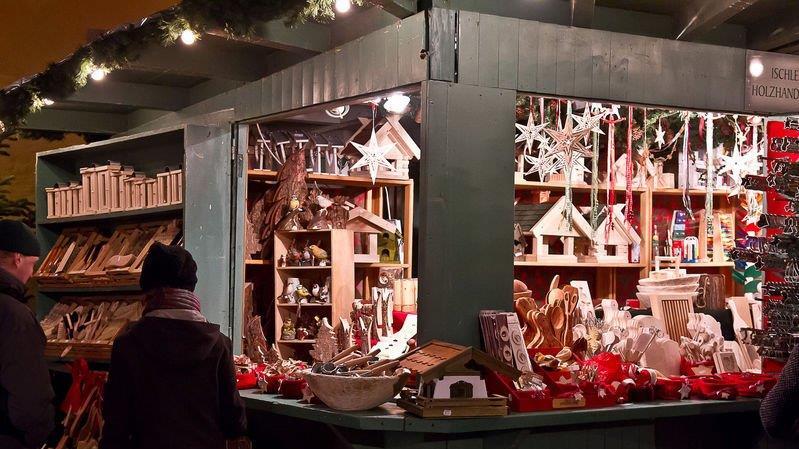 Adventmarkt in Hellbrunn