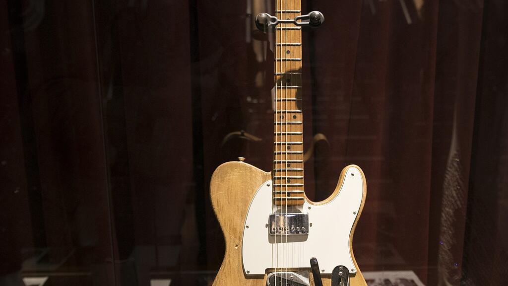 Diese Gitarre wechselte für eine halbe Million Dollar den Besitzer.