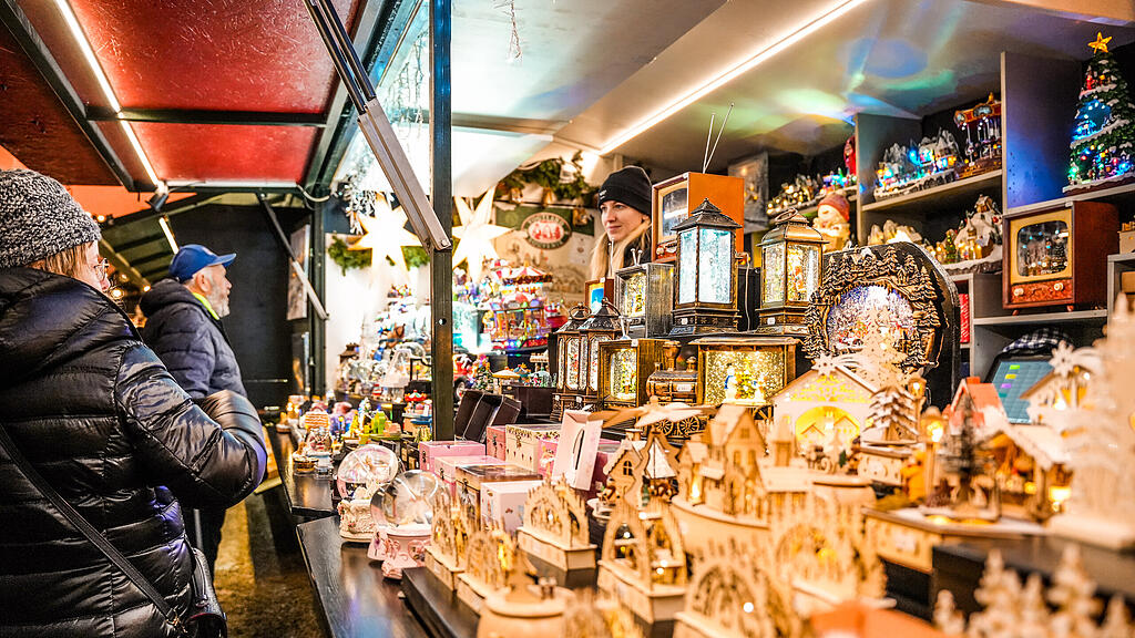 Impressionen der Christkindlmarkt Er\u00f6ffnung