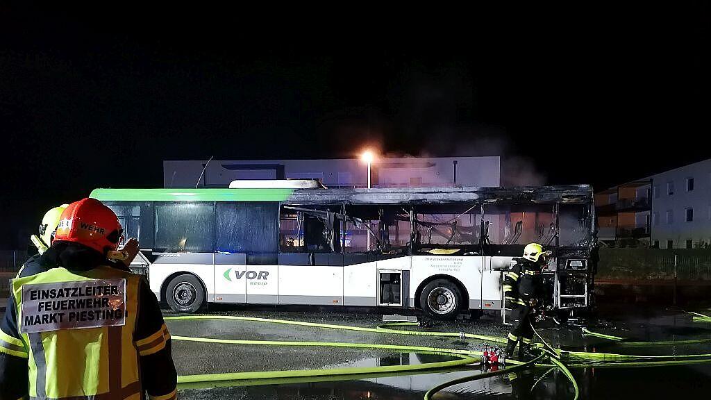 Bus-Brand_MarktPiesting