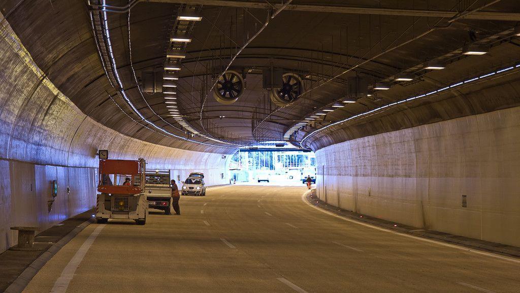 Feinschliff an der Baustelle im Lieferinger Tunnel