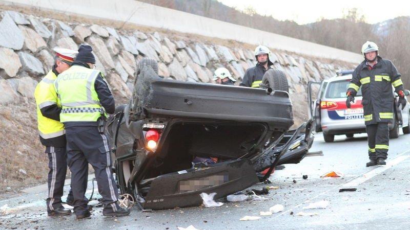 Pkw-Überschlag auf A1 bei Mondsee