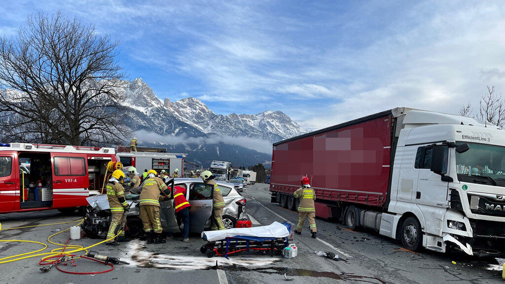 Schwerer VU B311 in Saalfelden