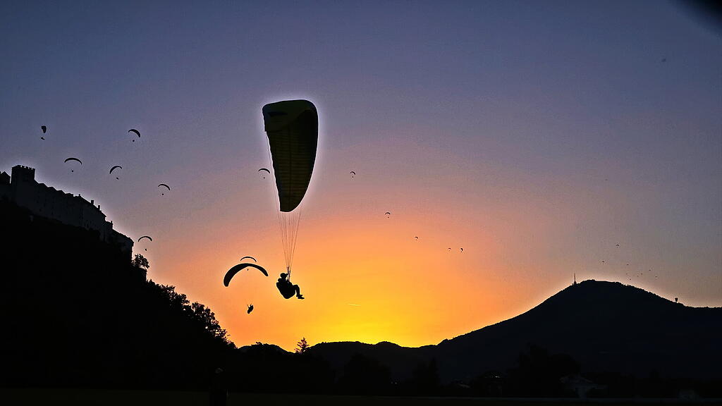 Festungsflug der Paragleiter