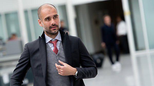 Trainer Guardiola ist mit den Bayern früh angereist