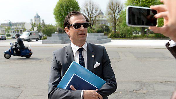 Ragger gewinnt Machtkampf in FPÖ Kärnten