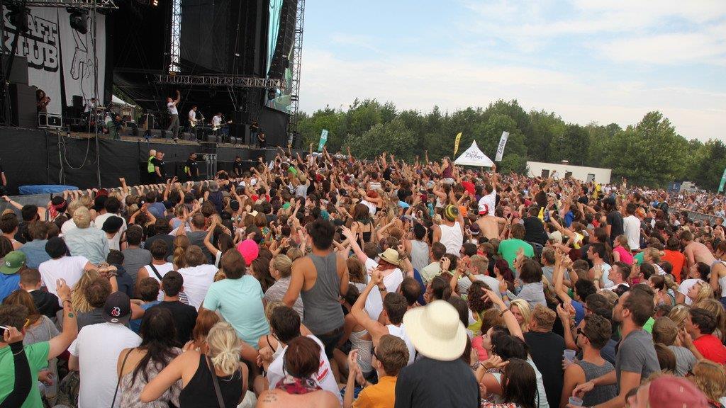 Kraftklub und Stimmung am Frequency 2. Tag 2012