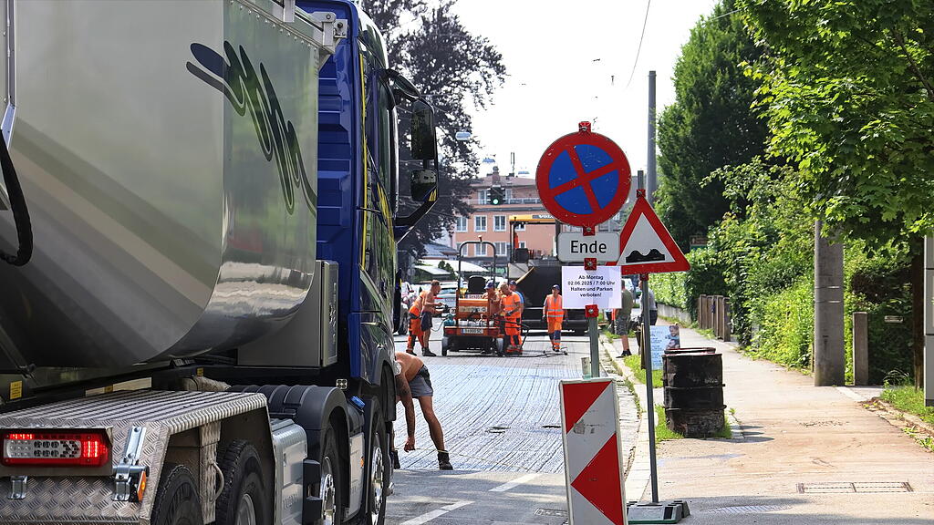 Asphaltierungsarbeiten Hofhaymer Allee und Nonntaler Hauptstraße