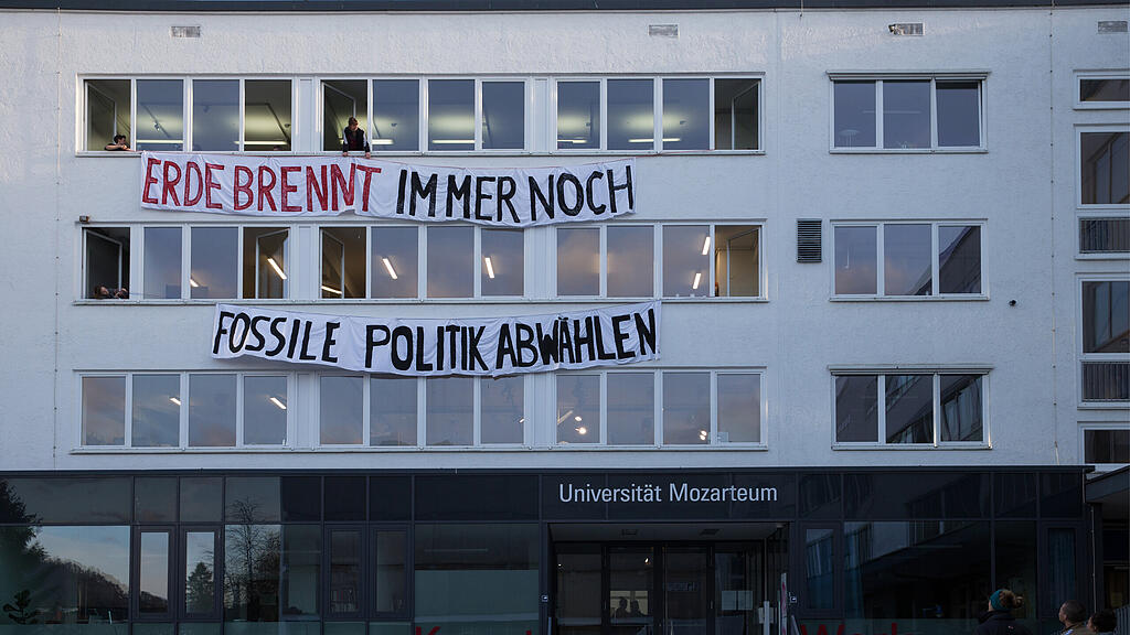 Erde brennt Mozarteum