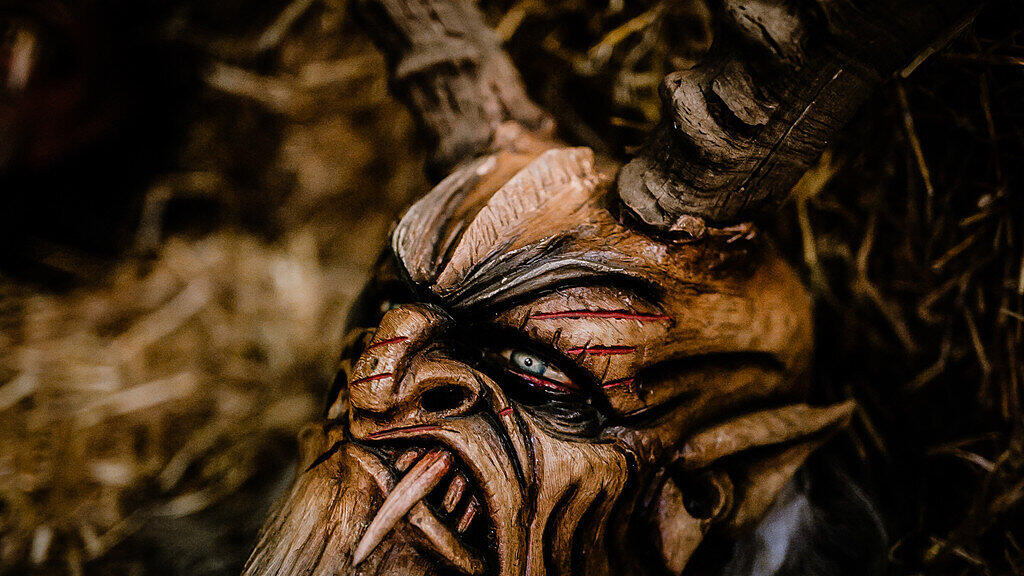 Schaurige Gestalten gab es zu genüge bei der Krampus- und Perchtenausstellung in Bad Ischl.