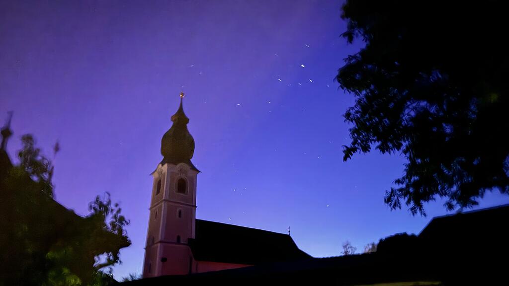 Userbilder: Polarlichter \u00fcber Salzburg