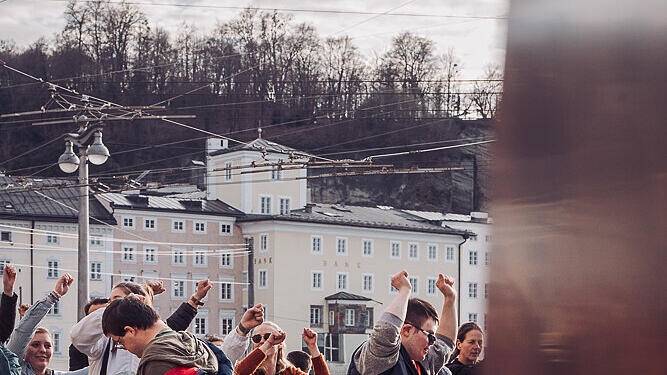 Flashmob-Tanzen am Welt-Down-Syndrom-Tag