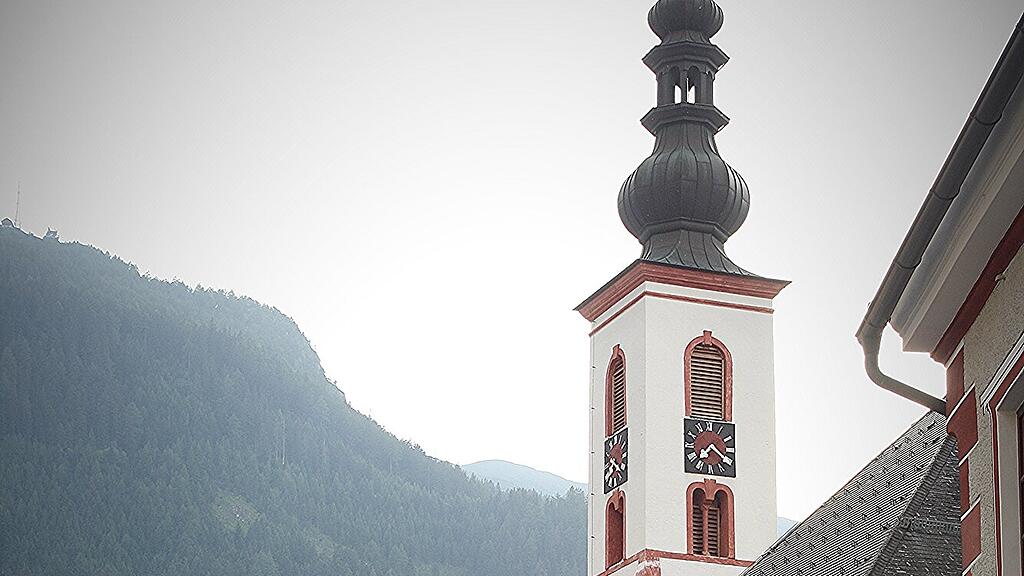 Fest der B\u00fcrgermusik Mauterndorf \/Zapfenstreich und D\u00e4mmerschoppen