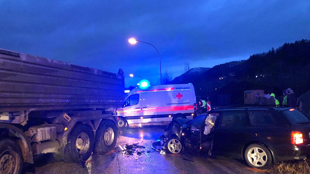 Unfall Puch-Urstein