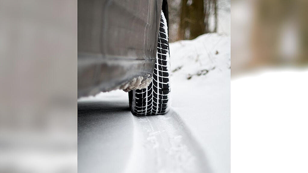 symb_auto symb_schneefahrbahn symb_reifen symb_autoreifen