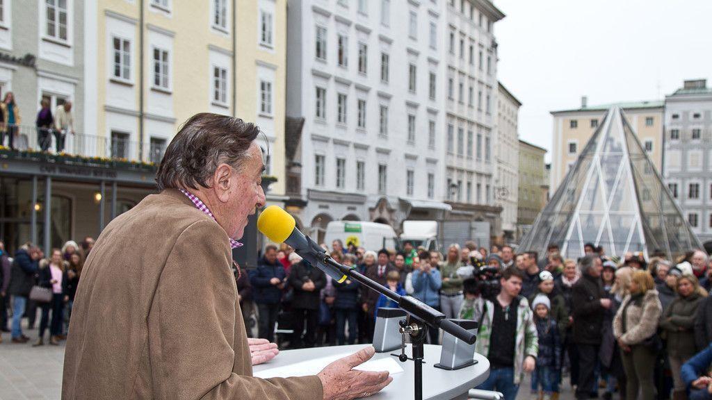 Richard Lugner auf Wahlkampftour in Salzburg II