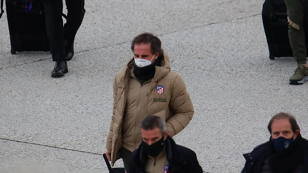 Atletico Madrid, Flughafen, Ankunft